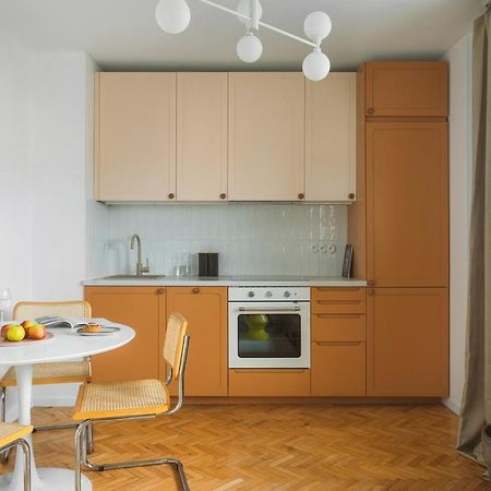 Warsaw Concierge Eclectic Designアパートメント エクステリア 写真
