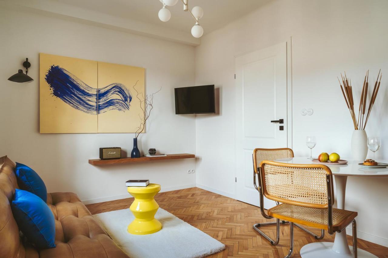 Warsaw Concierge Eclectic Designアパートメント エクステリア 写真